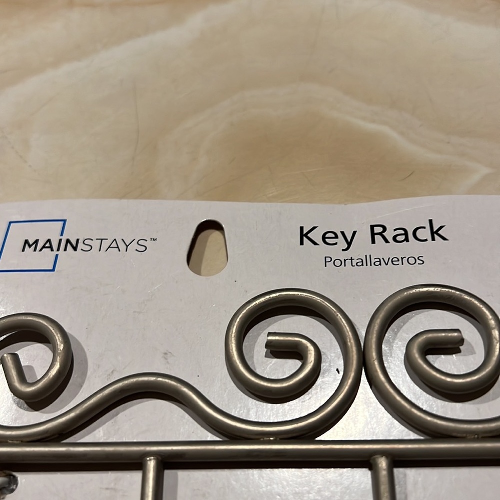 New Key Rack - Picture 2 of 7